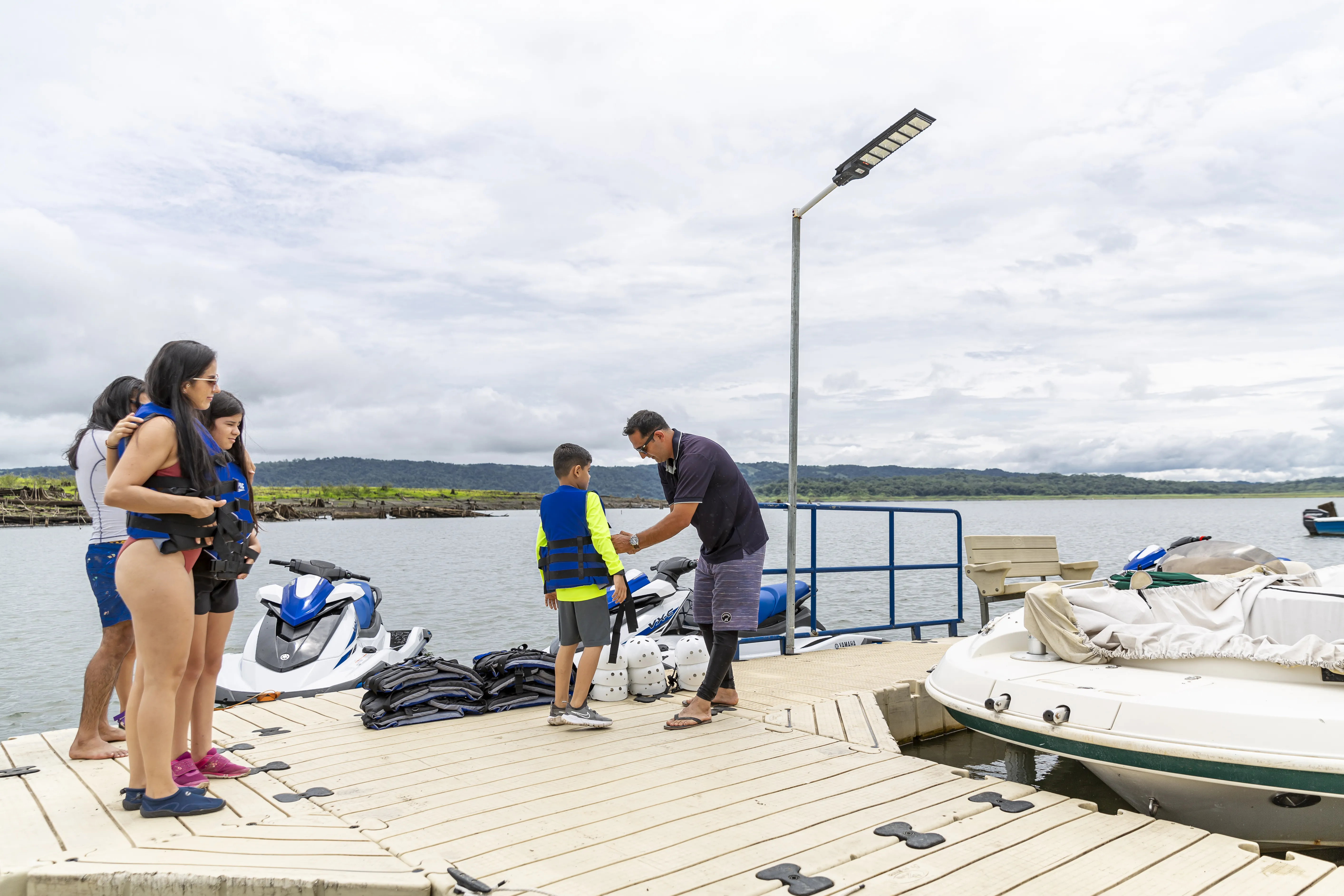 jet ski arenal lake